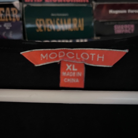 1950s pin up rockabilly gothabilly top XL with sheer sleeves from ModCloth - Picture 2 of 3